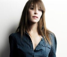 Feist: A beautiful voice and an oblivious tribe leader?